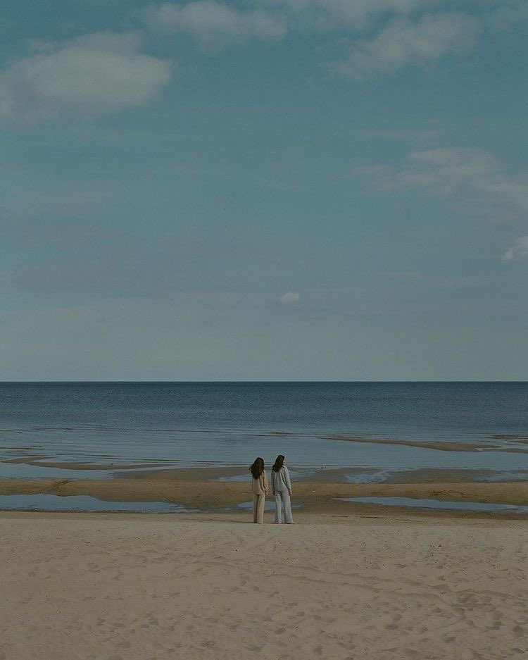 StatusGaea's tweet image. Status Gaea was created to connect thoughtful consumers with sustainable and ethical brands that care for Mother Earth &amp;amp; humanity. Each item on our site is carefully curated against our values. #ComingSoon #loveyourmother #sustainablefashion #ethicalfashion