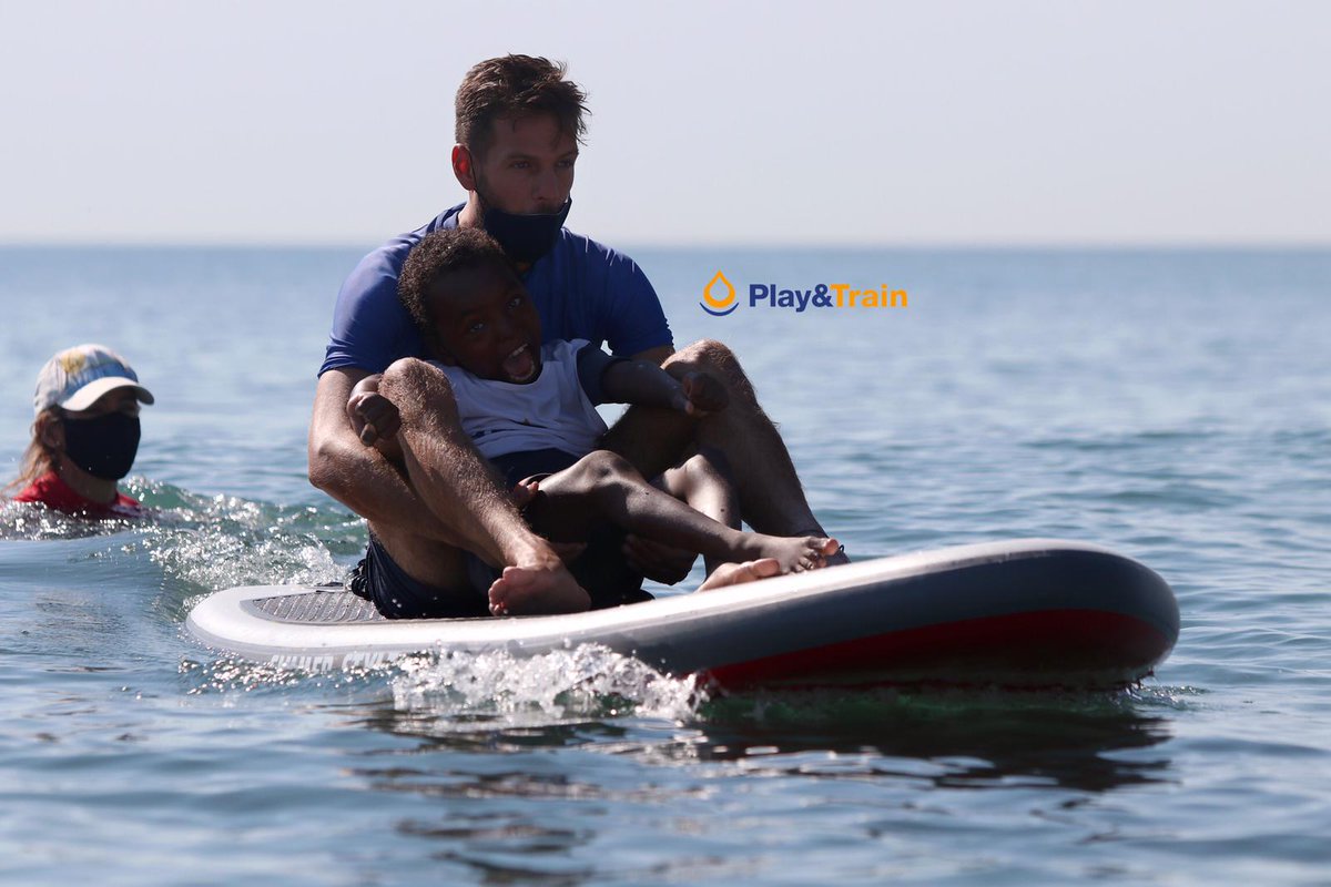 PlayAndTrain's tweet photo. El Día Open de Surf es un día para iniciarse en el deporte del surf pero también para jugar, para probar y para recuperar sensaciones encima de la tabla 🤸🏄 #surfadaptado #opensurf #challengethelimits https://t.co/lEVkuUrhqG