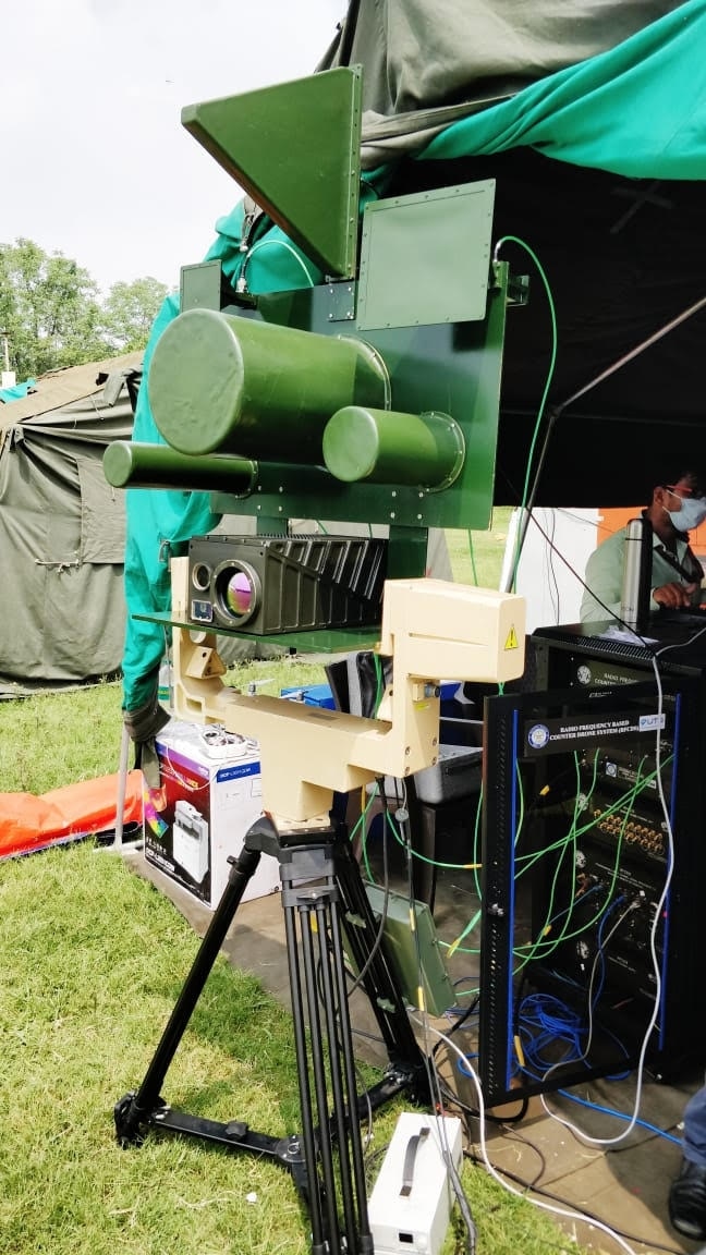 The 2nd anti-drone system deployed was during Independence Day. Unlike the 1st system, this had both hard-kill & soft kill options. It can bring down micro-drones at 3 km using soft kill & lase targets at 1-1.25 km. The laser used is likely the 2 kW laser previously tested.