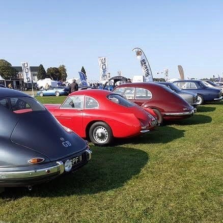 bristolowners's tweet photo. Shapely Bristol rear ends on our stand at the Classic Car Drive In Weekend @bicesterheritage Come and say hello! #classiccardriveinweekend #bicesterheritage #boc #bristolownersclub #bristolcars https://t.co/NKFGjCvVlN https://t.co/P15yxBwOhX