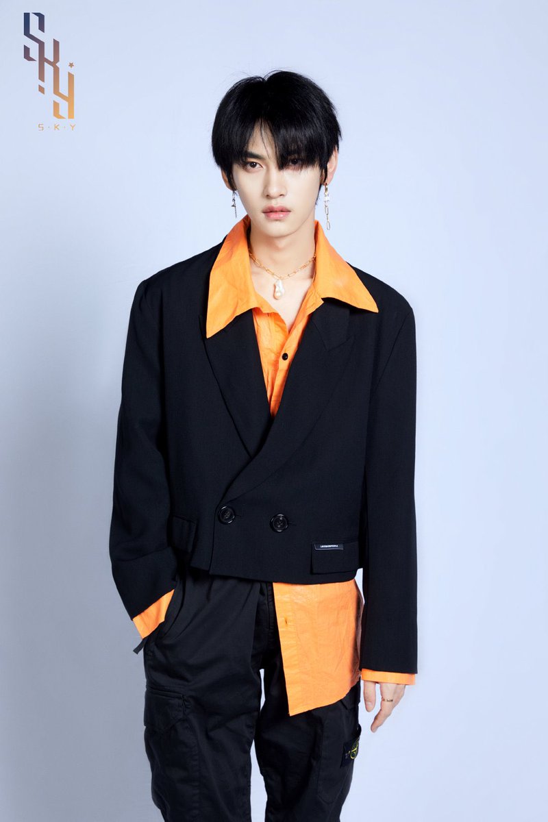 yuehuau's tweet photo. 200920 ღ S.K.Y weibo update 

#wenxuan #huwenxuan #胡文煊  #desert5 #yuehua 
#少年之名  #SKY https://t.co/yZD9lBqY9H