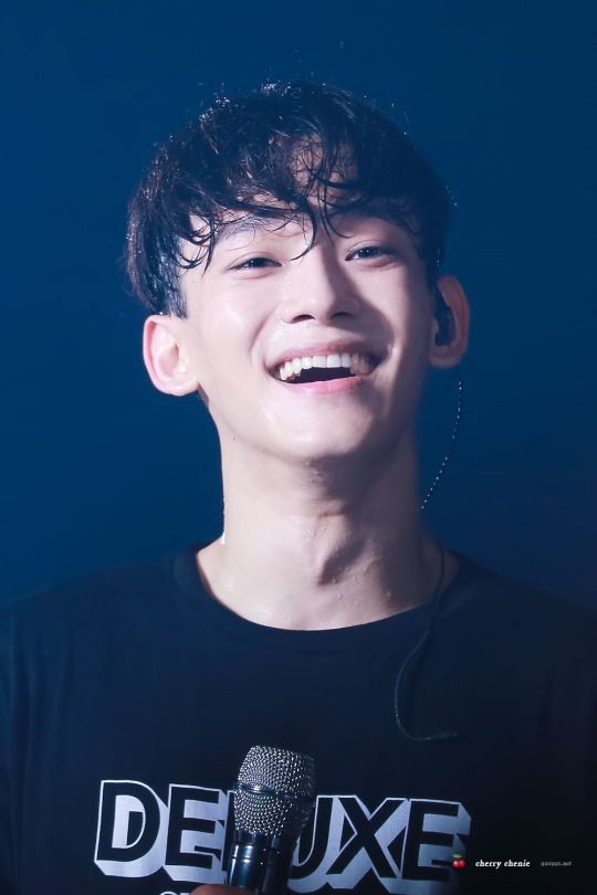 since it's our sunshine's day tomorrow, let me do this thread  @weareoneEXO chen with exo members 