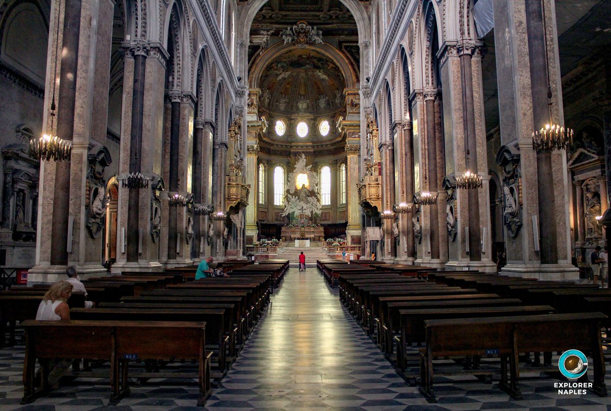 ExplorerNaples's tweet photo. Ecco l'interno del monumentale #Duomo di #Napoli: pianta a croce latina a tre navate con cappelle laterali⠀
Sapevate che il #Boccaccio ambienta una delle novelle del #Decameron proprio qui? ⠀
#explorer_naples #Campania #naples #Italia
@BeautyfromItaly
@FotoCampania https://t.co/82bg3LWYmw
