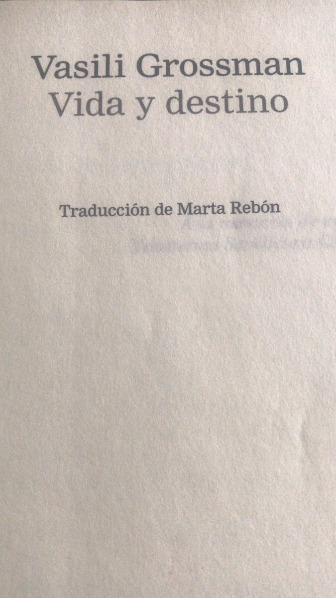 FrikiRuso's tweet photo. Hola @marta_rebon : ¿me puedes explicar por que es la tercera vez que voy a leer #VidaYDestino ?

Estoy tan enamorado de este libro����.

Gracias por hacerlo posible. https://t.co/zWEtN28tSm