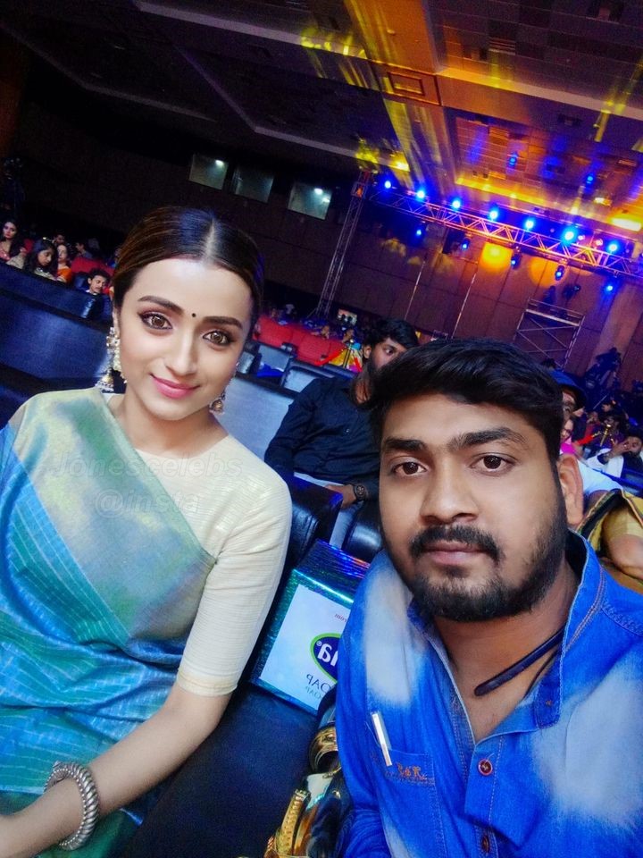 EiWRumTU0AAGbmr?format=jpg&name=medium