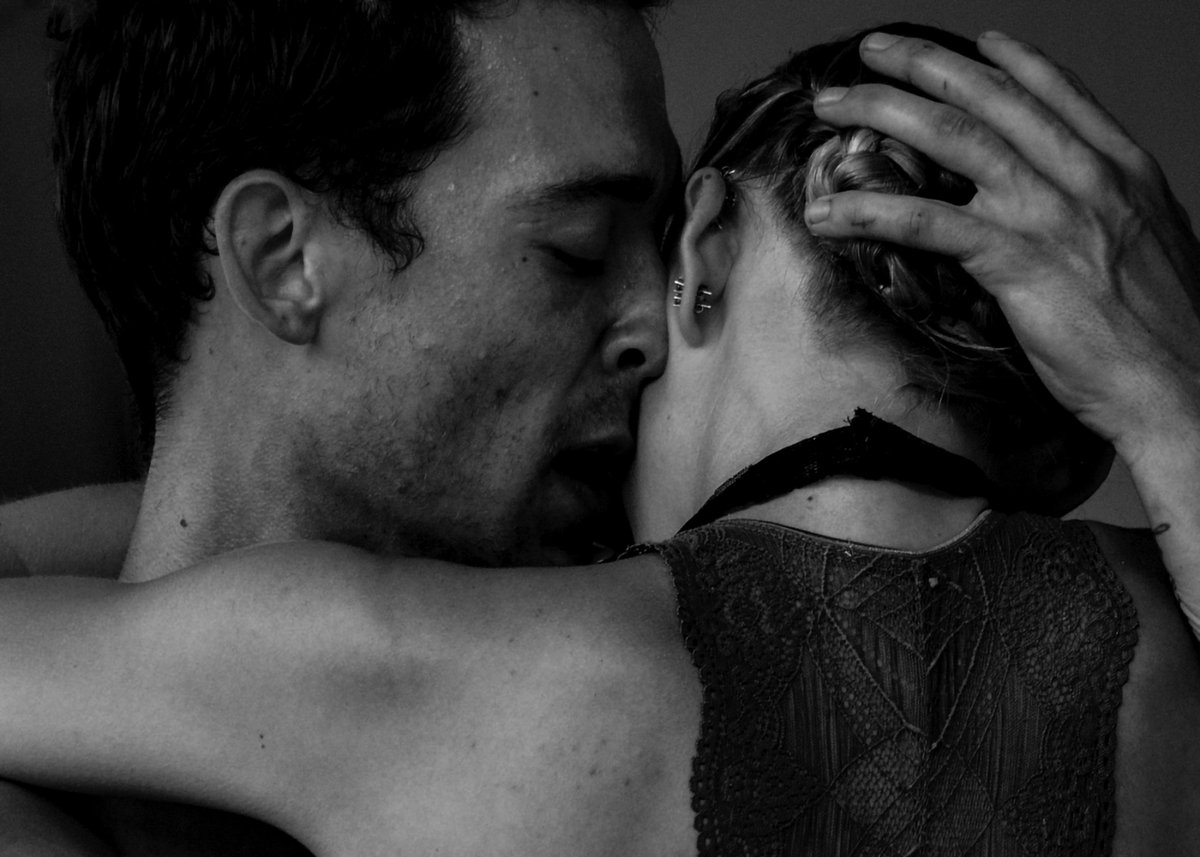 Thealph93280700's tweet photo. To give feedback in sex, it is best for women to make little
noises and not use complete sentences. #littlenoise https://t.co/MhQZQKMhDr