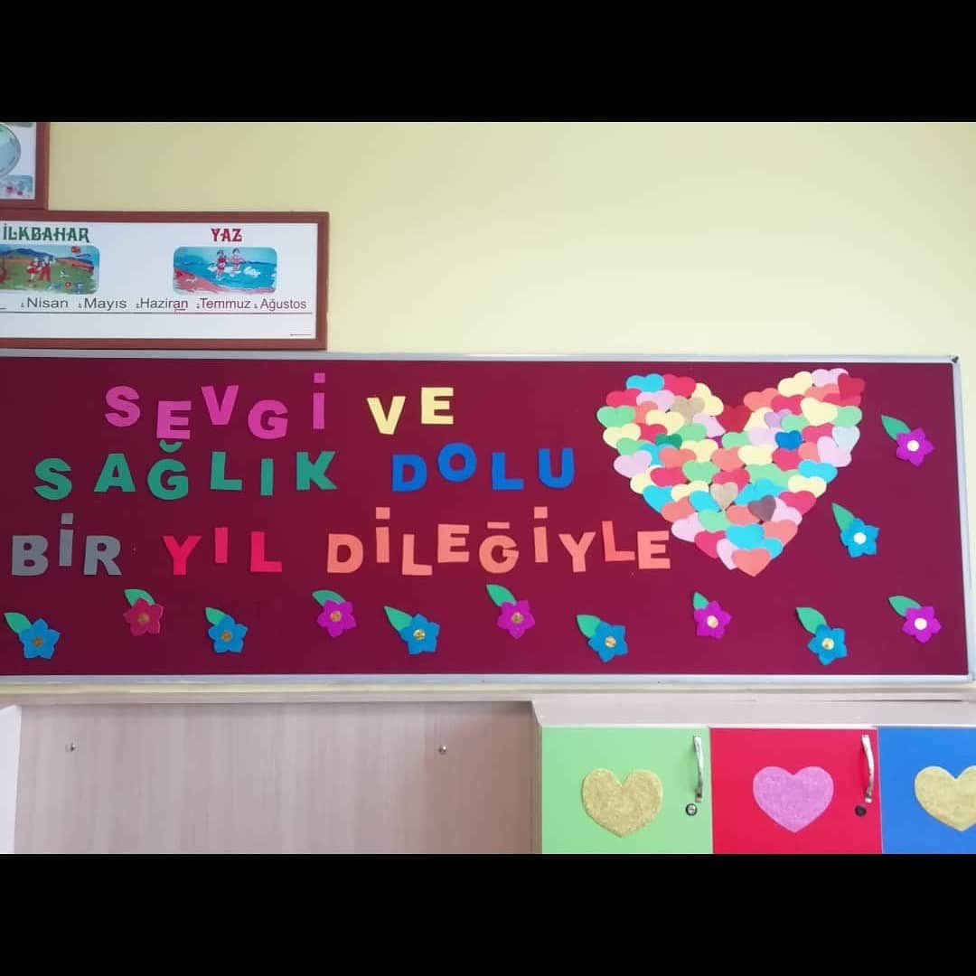 dr_LutfuKirdar's tweet photo. Güngören Dr.Lütfü Kırdar İlkokulu olarak; okul binamızla, yöneticilerimizle, öğretmenlerimizle, çalışanlarımızla, velilerimiz  ve öğrencilerimiz ile yüz yüze eğitime hazırız.

#okullarıgüvenleaçıyoruz @baris_ulgen @_ferhat_ozturk @memleventyazici @ziyaselcuk @tcmeb https://t.co/r5Lpme9UqM