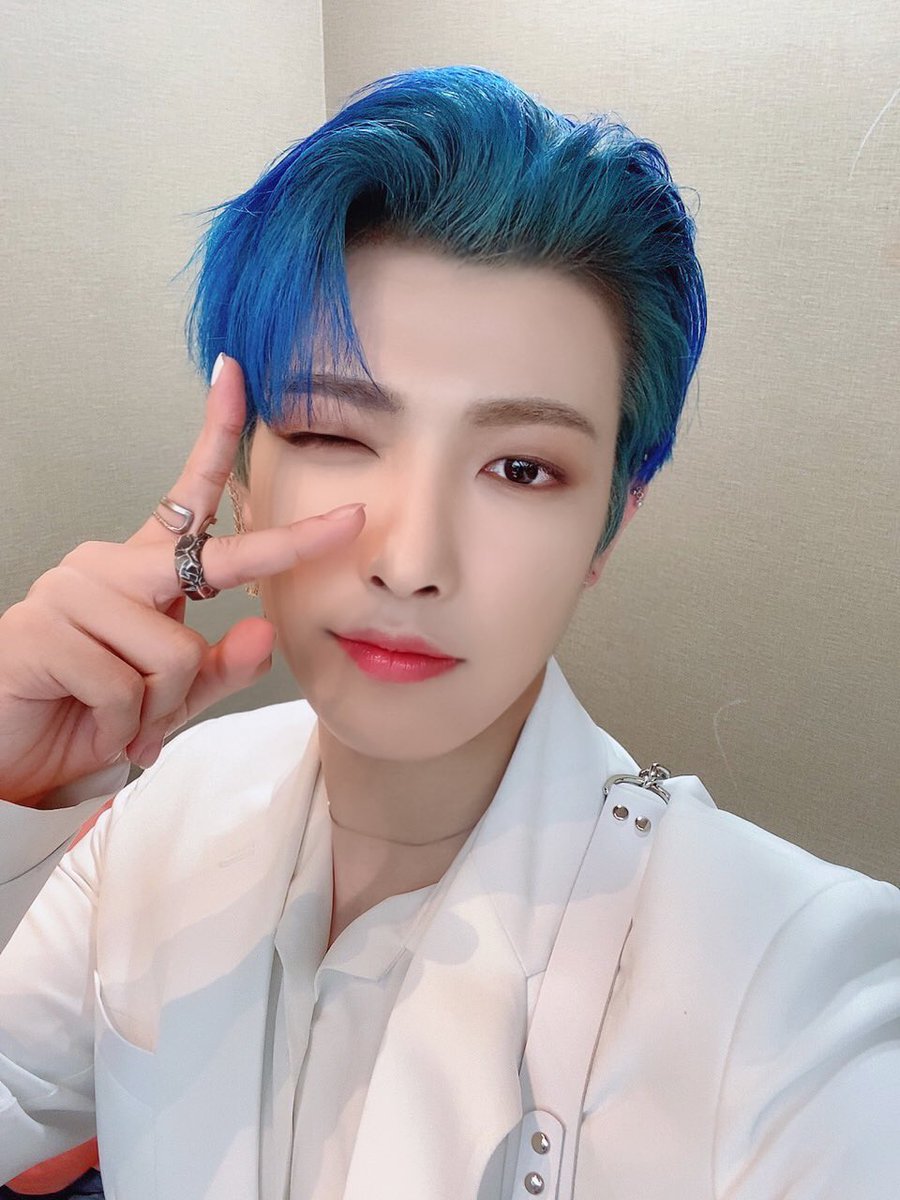 ATZtrans's tweet photo. @ATEEZofficial ꒰ 𝑬𝑵𝑮 𝑻𝑹𝑨𝑵𝑺 ꒱ 

⏳ 2009020
💬 [#Hongjoong] Since it’s a nice day, you should go and see Hongjoong☀️
#ATEEZ #에이티즈

📝 ATZtrans cr; @HJoongilicious
🏹 TAKE OUT WITH FULL CREDITS https://t.co/nyQ7hPIo27