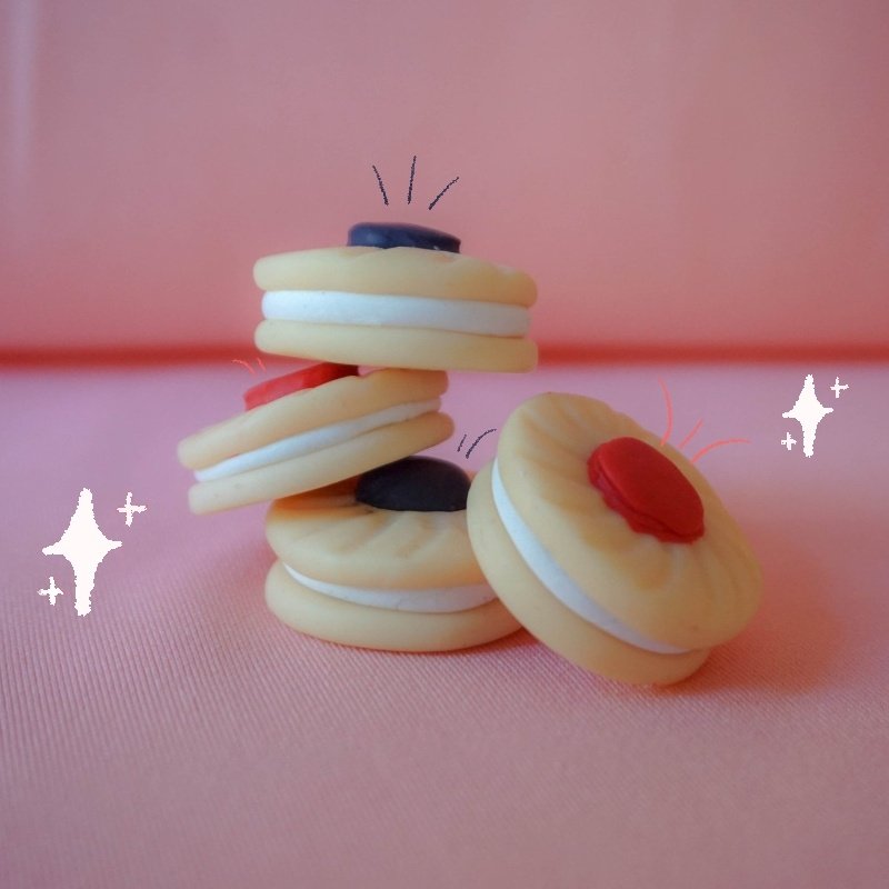 jaburloloy's tweet image. what's your favorite filipino snack? #artph