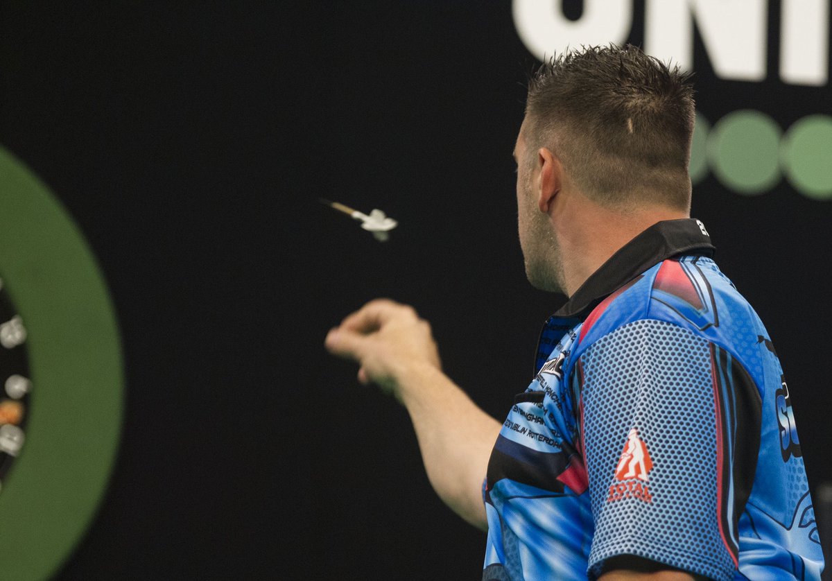 Daryl Gurney @Superchin180