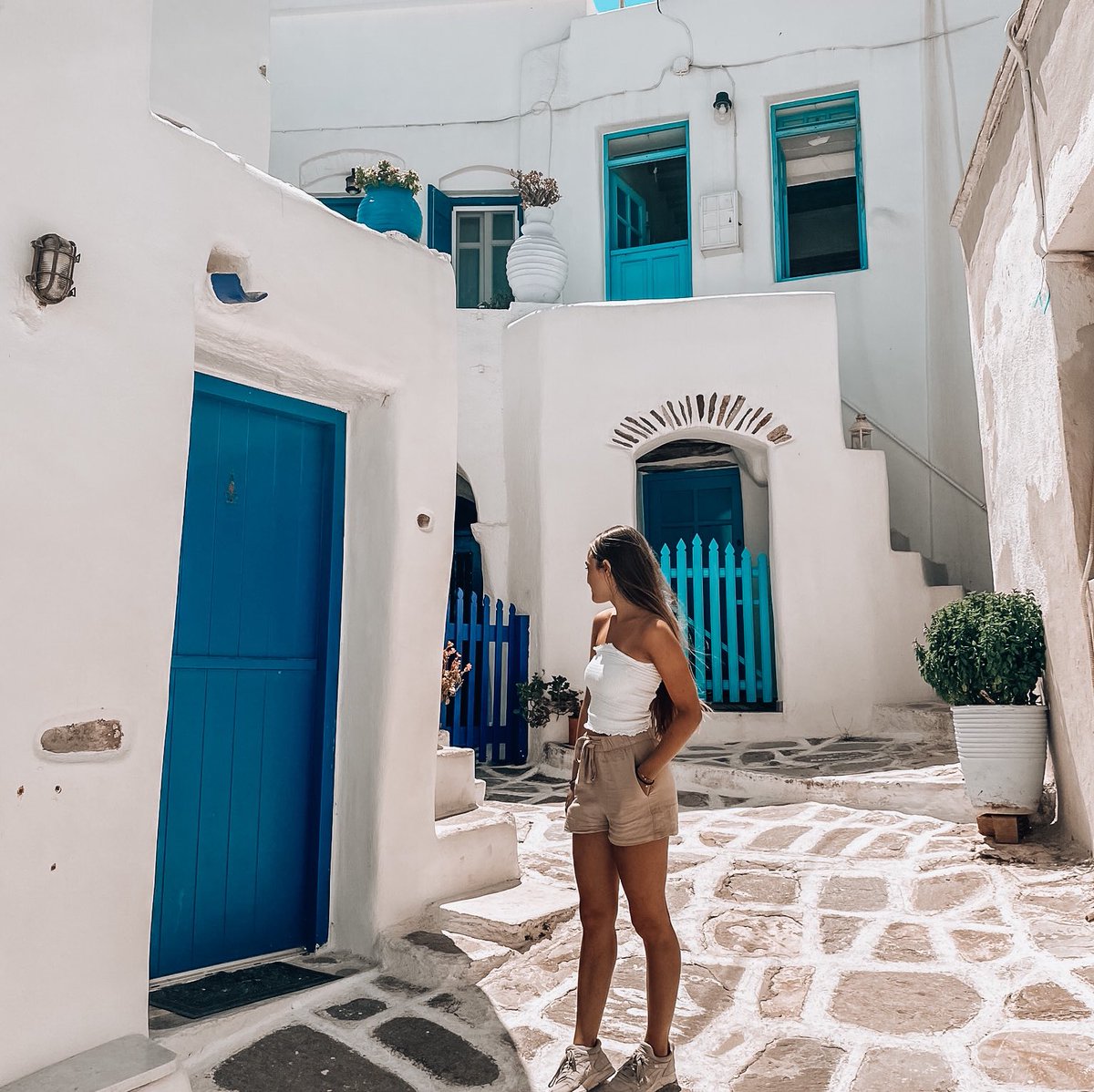 chachaabrtn's tweet photo. la Grèce c’est tellement beau 🇬🇷🌺 https://t.co/RquYtNzlsH