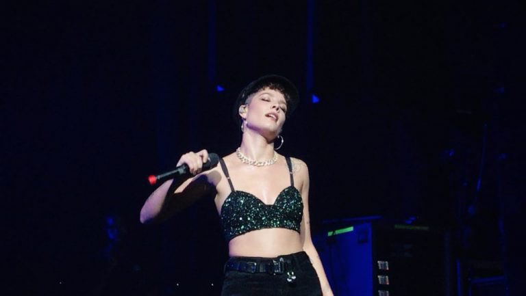 September 20 2018,  @halsey took the Hopeless Fountain Kingdom tour to the Ancienne Belgique in Brussels, Belgium. This was her first concert in Belgium, besides a festival performance in 2017.
