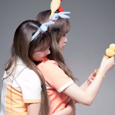 yulyen pics that give off gfs vibes ; a thread