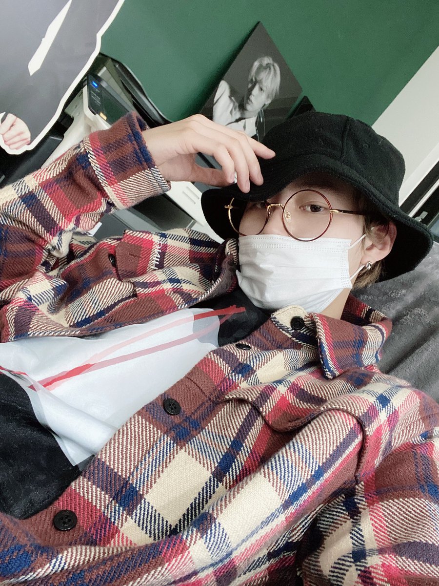 #하늘 
좋은 주말 보내고 계세요?!
#일요일 #하성운 #배고파 #보고싶어