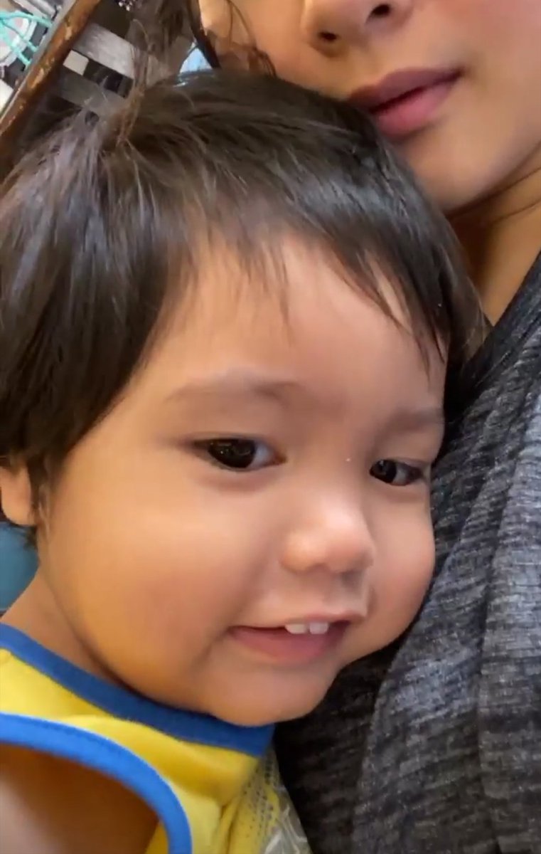 [Habang nagpapahinga mula sa pag yoga nag check ng email. Sa pagkaupo sa sofa biglang naglalambing na lumapit si <a href="/antnluna/">Antonio Luna Jr.</a>] 

Okay. No work na po [sinara ang emails; binuksan ang camera ng phone nag video kasama ang anak] smile nga 'nak.

[natawa sa pangiti ng anak sa camera]