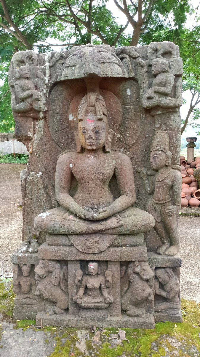 DandapaniSatap1's tweet photo. Don't know the names. 
#subai  #nandapur #jain_temple_complex  #Koraput https://t.co/5vu99sS9Vs