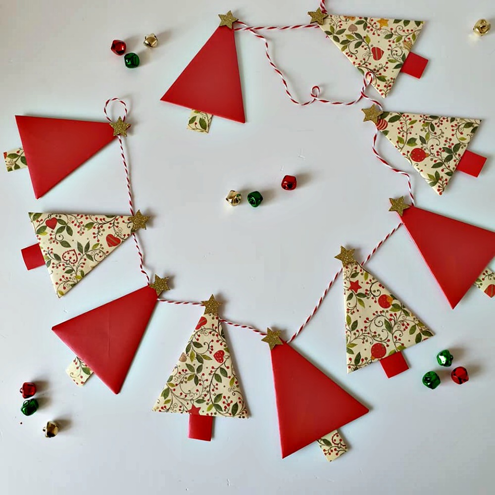 CHRISTMAS! There I said it! Makes especially for the sparkly season have started including this pretty Origami Christmas Trees Bunting. My shop link is in bio #tbch #newontbch #christmasdecorations #handmadechristmas