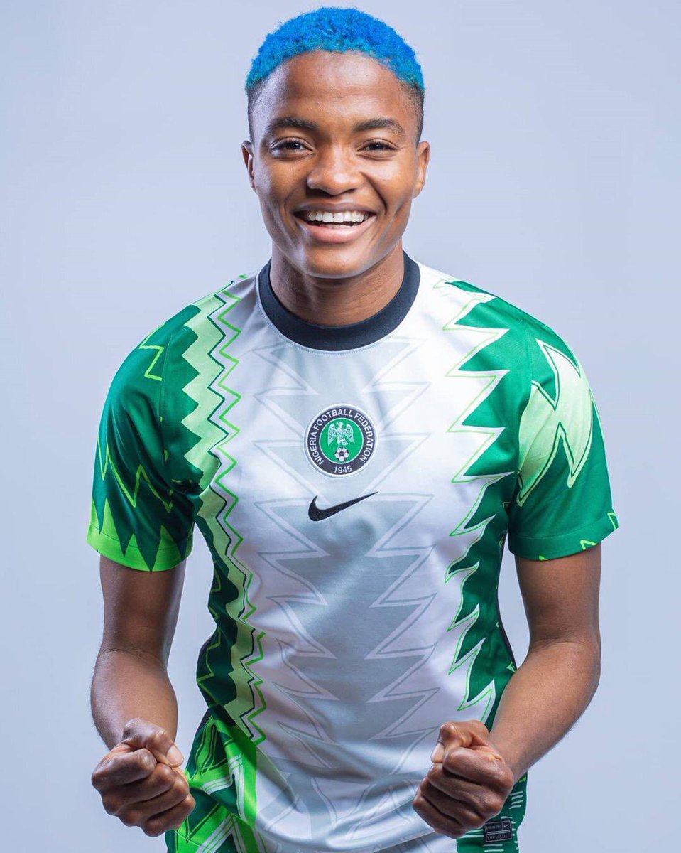 MediaDok's tweet photo. @Rasheedat08 , @WTroostEkong  model in new @NGSuperEagles 🇳🇬 colours...

Whats your opinion on the Jersey ?

Hit or miss ?

#SundayThoughts
#sports 
#Nike https://t.co/17DUBb1MeI