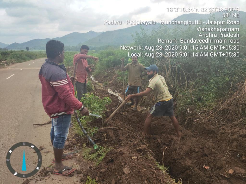 CscRamachandra's tweet photo. Satyavaram GP got FTTH connection through Bharathnet by our CVLE Ramachandra, Visakhapatnam, Andharapradesh.

#ghartakfibre #GHARGHARFIBER #CSCseGRAMSWARAJ @CSCegov_ @dintya15 @rsprasad @rajakishore_j  @RaviYepuri @CSCAndhra @Wifichouplvizag @csc_vizag https://t.co/120OgZhObf