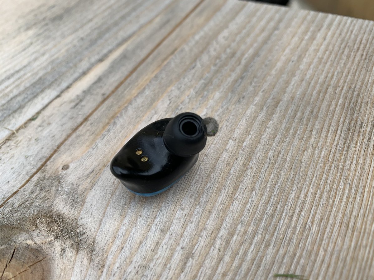 Imbatman1's tweet photo. @rayconglobal is there a way you would recommend to stick the earphone membrane back on? I'm worried it will get stuck in my ear if it is loose? https://t.co/goeRpXVCXa