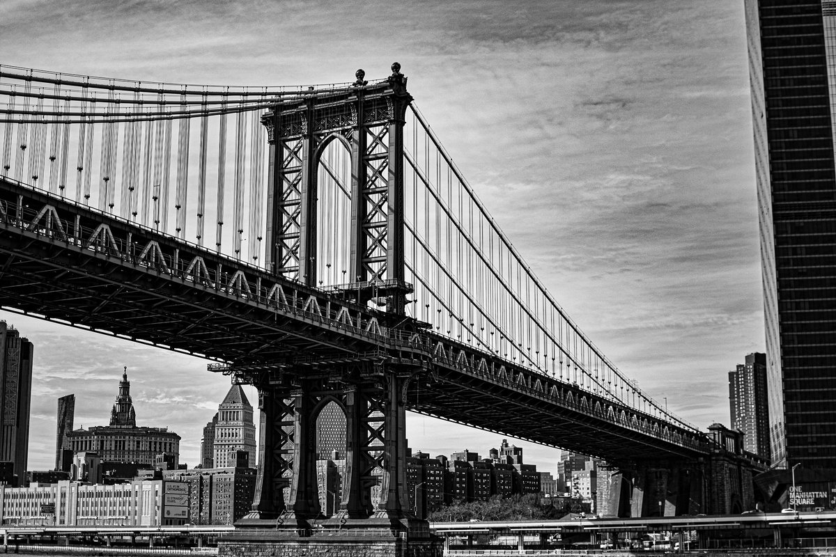 JH90Photography's tweet photo. Manhattan &amp; Brooklyn Bridge, in New York, USA. #manhattan #manhattanbridge #suspensionbridge #bridge #bridgeontheriver #bridgeoverwater #newyorkcity #newyork #usa #unitedstatesofamerica #architecture  #blackandwhite #blackandwhitephotography   #monochrome #monochromephotography https://t.co/ibsFIL1T6S