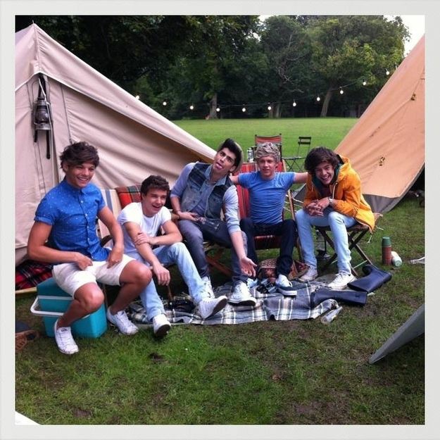 ____marika99__'s tweet photo. 8 anni fa usciva questa meravigliosa canzone e vorrei ringraziare i miei bambini che adesso sono diventati uomini per aver scritto questa canzone e per ogni singola sorriso e risata e baletto e soprattutto per ogni singolo messaggio da voi captato 💖
#LiveWhileWe https://t.co/gK6JAVshu5