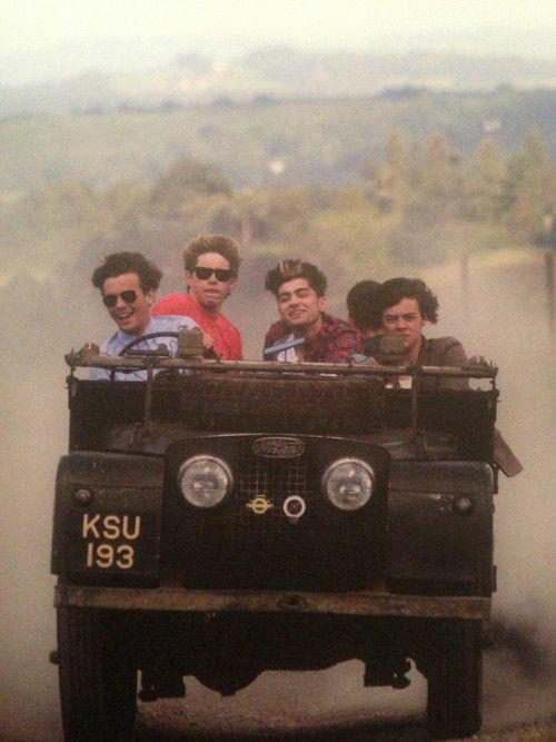 ____marika99__'s tweet photo. 8 anni fa usciva questa meravigliosa canzone e vorrei ringraziare i miei bambini che adesso sono diventati uomini per aver scritto questa canzone e per ogni singola sorriso e risata e baletto e soprattutto per ogni singolo messaggio da voi captato 💖
#LiveWhileWe https://t.co/gK6JAVshu5