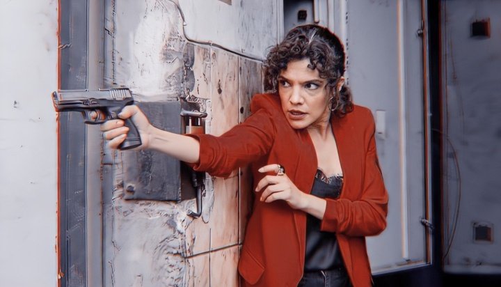 Олгун шимшек. Харе сюрел. Чукур харе актриса. Чукур харе актриса. Харе сюрел.