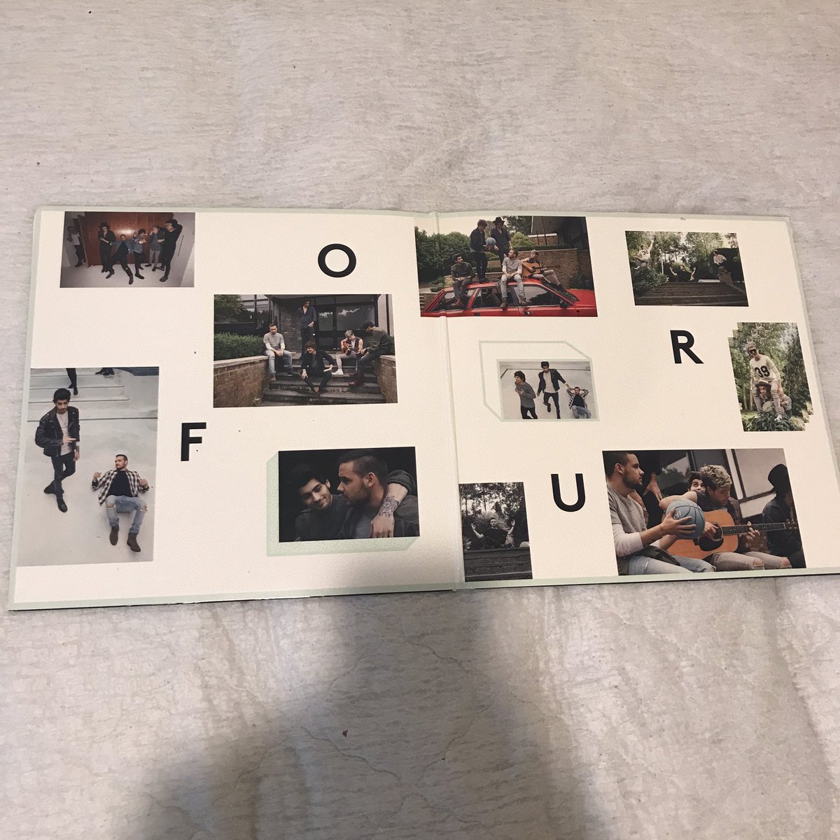 happierhrry's tweet photo. ONE DIRECTION FOUR VINYL GIVEAWAY!!! 

it’s in really great condition!!

how to enter:
-rt/ like this
-follow me 

✰options for extra entries are in the replies 

ENDS OCTOBER 1ST!! GOOD LUCK!! https://t.co/XgoLKchdCd