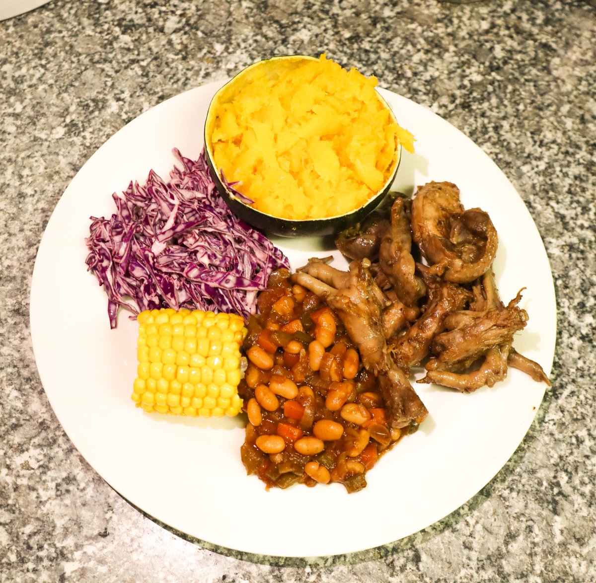 lesolemph's tweet image. Ke thokile di strawberry hela, #SeveralColours o kabo e wetse...Flexed biceps #TeamCK #TeamSeabe #OpenFireChallenge