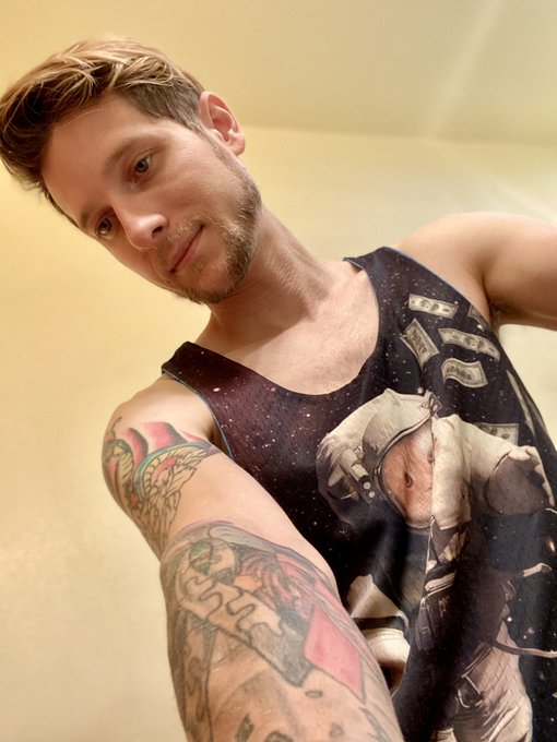 To be or not to be, is thou worthy or is thy  just a distant thought or memory🖤 https://t.co/HBaRdVE