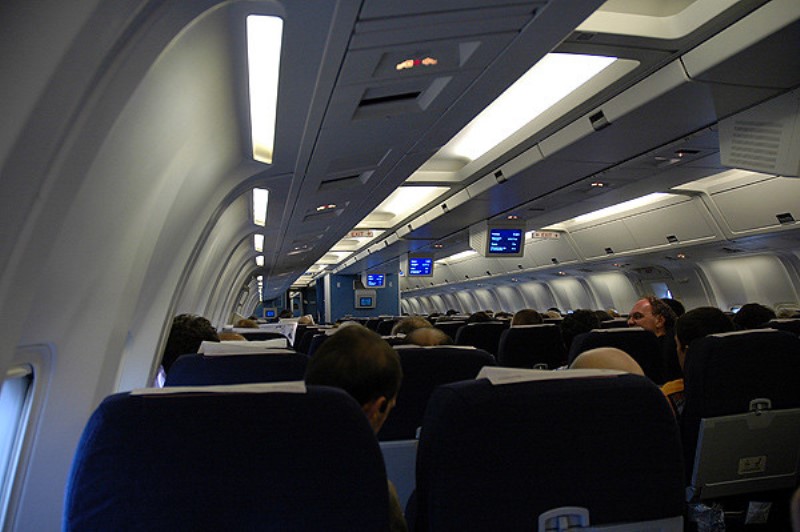 sb_aviation1's tweet photo. Boeing is developing a hand-held wand to disinfect flight decks and cabins. Check out how it works here.

#Pandemic #AviationIndustry #BusinessAviation 
https://t.co/uBlARFifzI https://t.co/8ZeIjPKabD