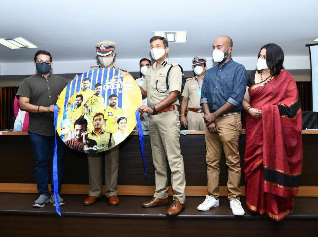 #SalaamChennai
A salute to our relentless covid warriors by
@chennaipolice_ & @ChennaiIPL was recently released..
@GhibranOfficial
@Avinaash_Offi @dop_sudarshan
@lyricist_kN @copmahesh1994 @ImRaina
@deepak_chahar9 @varusarath @aishu_dil @thinkmusicindia @DoneChannel1 https://t.co/T6Eho7fRcR