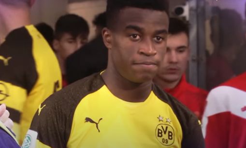 Youssoufa Moukoko with a hat-trick for BVB U-19!

His all-time stats for BVB U-17 &amp; U-19 are outrageous:

✅77 games
⚽️127 goals
🅰️25 assists

15 years of age. Simply too good. ⚫️🟡