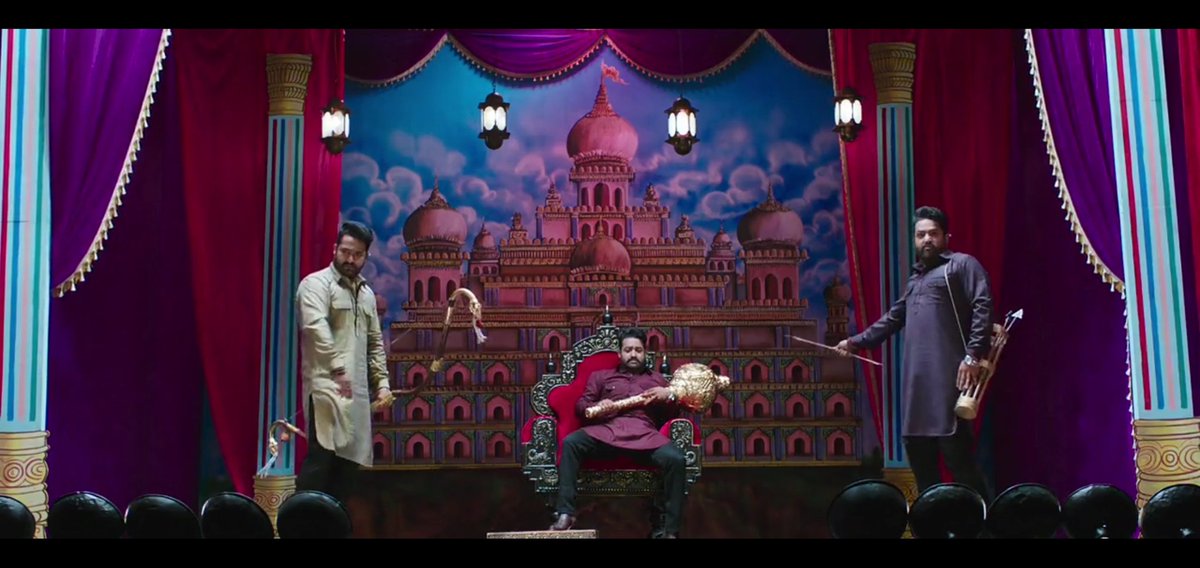 Jrntr_cults_'s tweet photo. This scene 👌🏻😭
@tarak9999 #KomaramBheeemNTR
#3YearsForJaiLavaKusa 
Jai NTR ✊❤️ https://t.co/zjaSlPey43