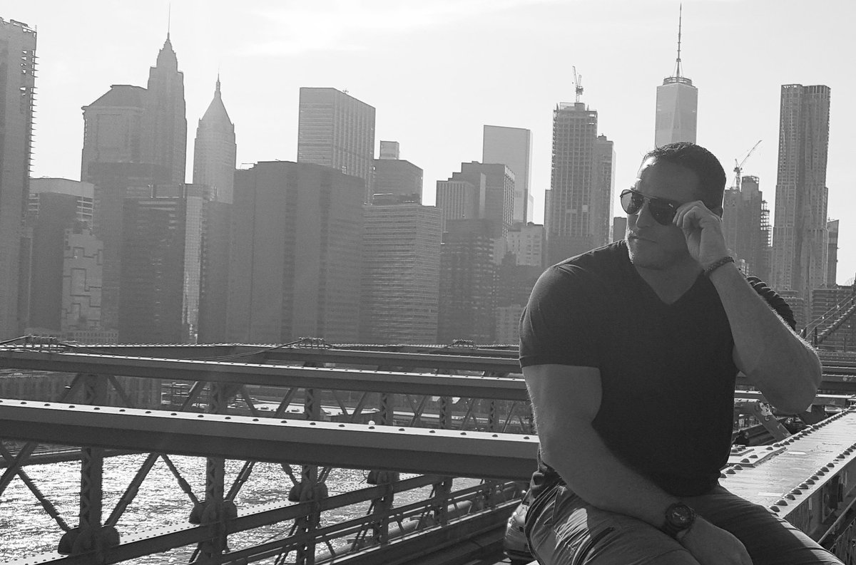 cbarnesactor's tweet image. New York City, my home from home 
@TheMandyNetwork 
#actor #newyorkcity #NewYork #model #london #casting #mandyactors #blackandwhite #photography #spotlight