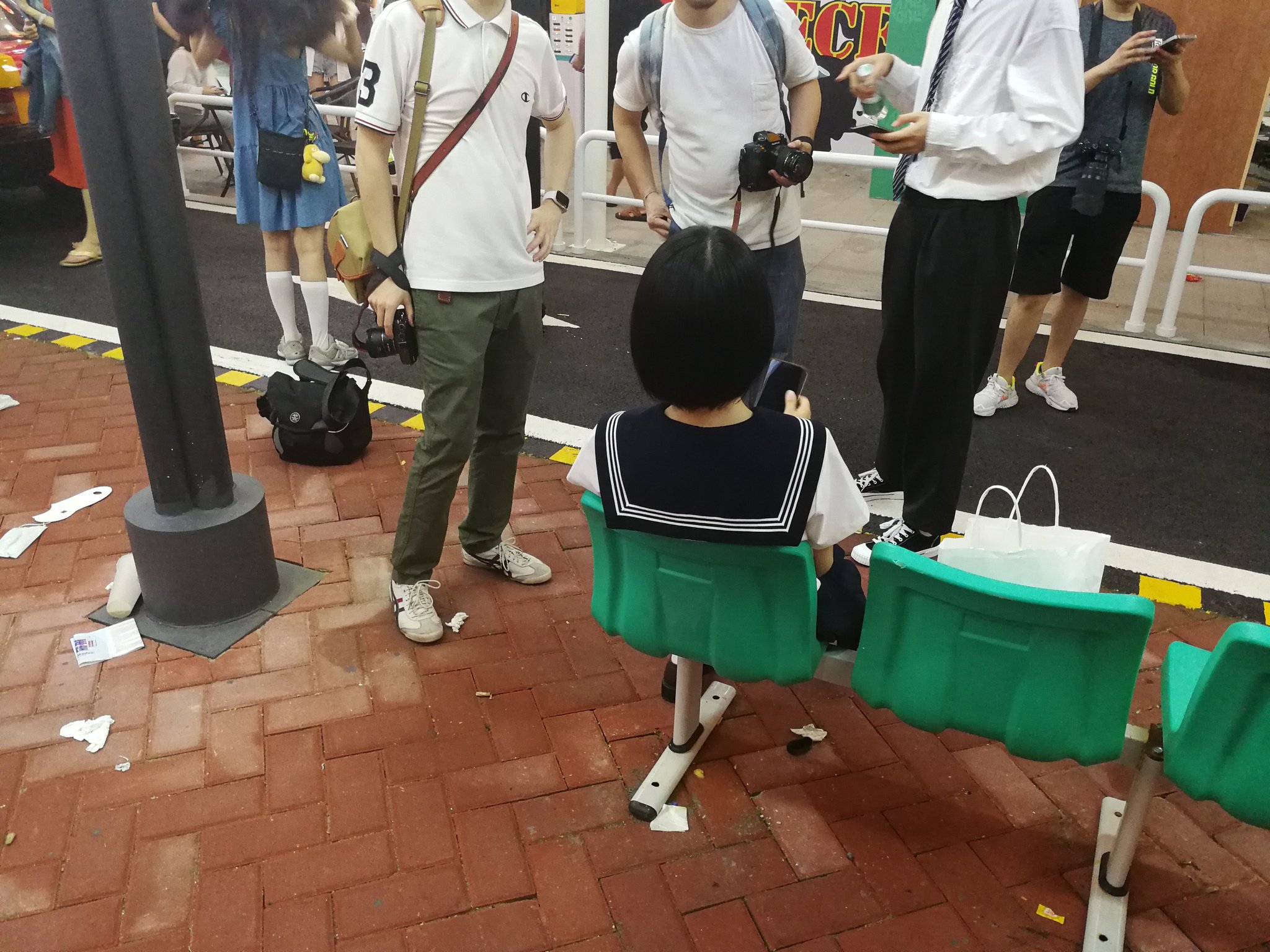 セーラー服街撮り画像 