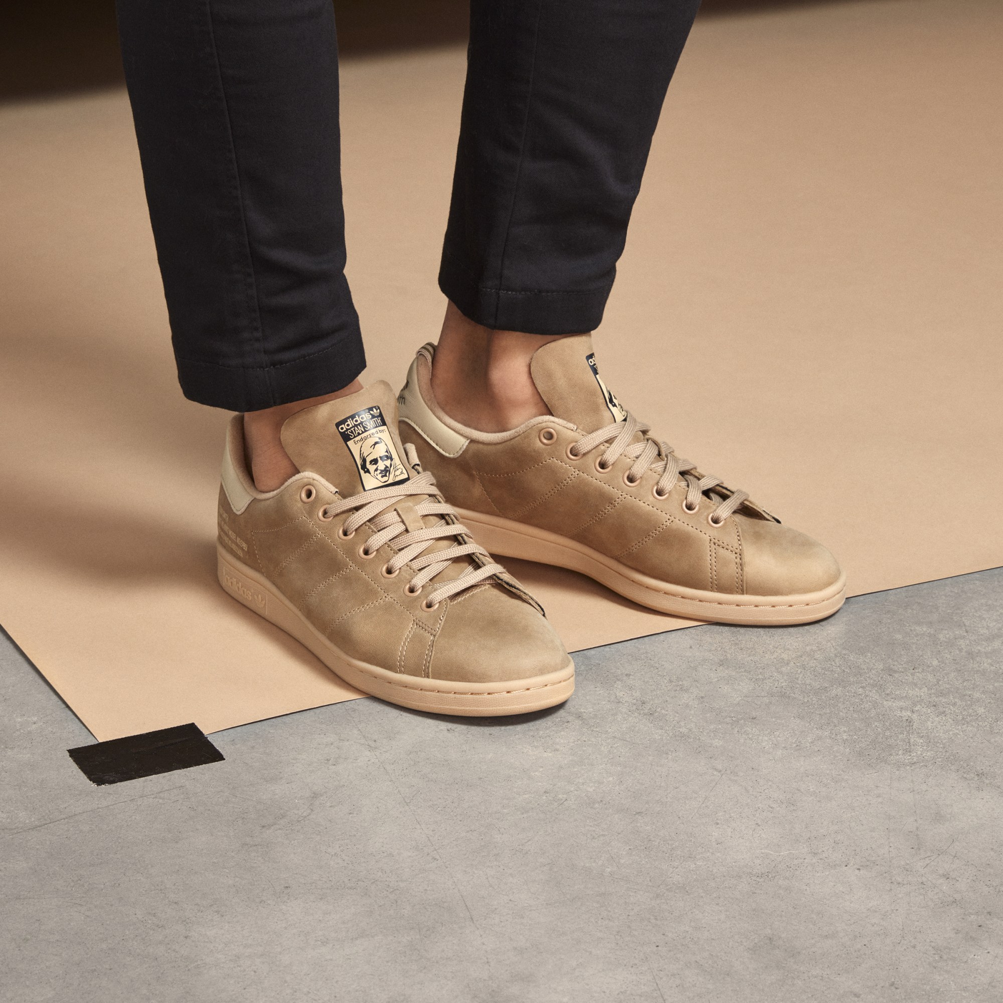 adidas alerts on Twitter: "The Stan Smith returns ready for winter lined with fleece with premium uppers, releasing Tuesday, September 22. https://t.co/8prUfDVksq" / Twitter
