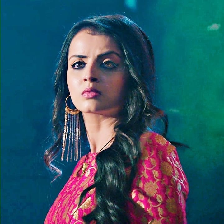 Fouziya38909805's tweet photo. Karate Queen Pooja Sharma &amp; Janhvi Mittal @shrenuparikh11 #ShrenuParikh #Beautiful #awesomeexpression #amazingperformances #pretty #adorablebeauty #karateQueen #Sweetheart #Naturalbeauty #Superb #ShrenuParikh #JanhviMittal #EBSS @shrenuparikh11 https://t.co/UQzEUtIzdT