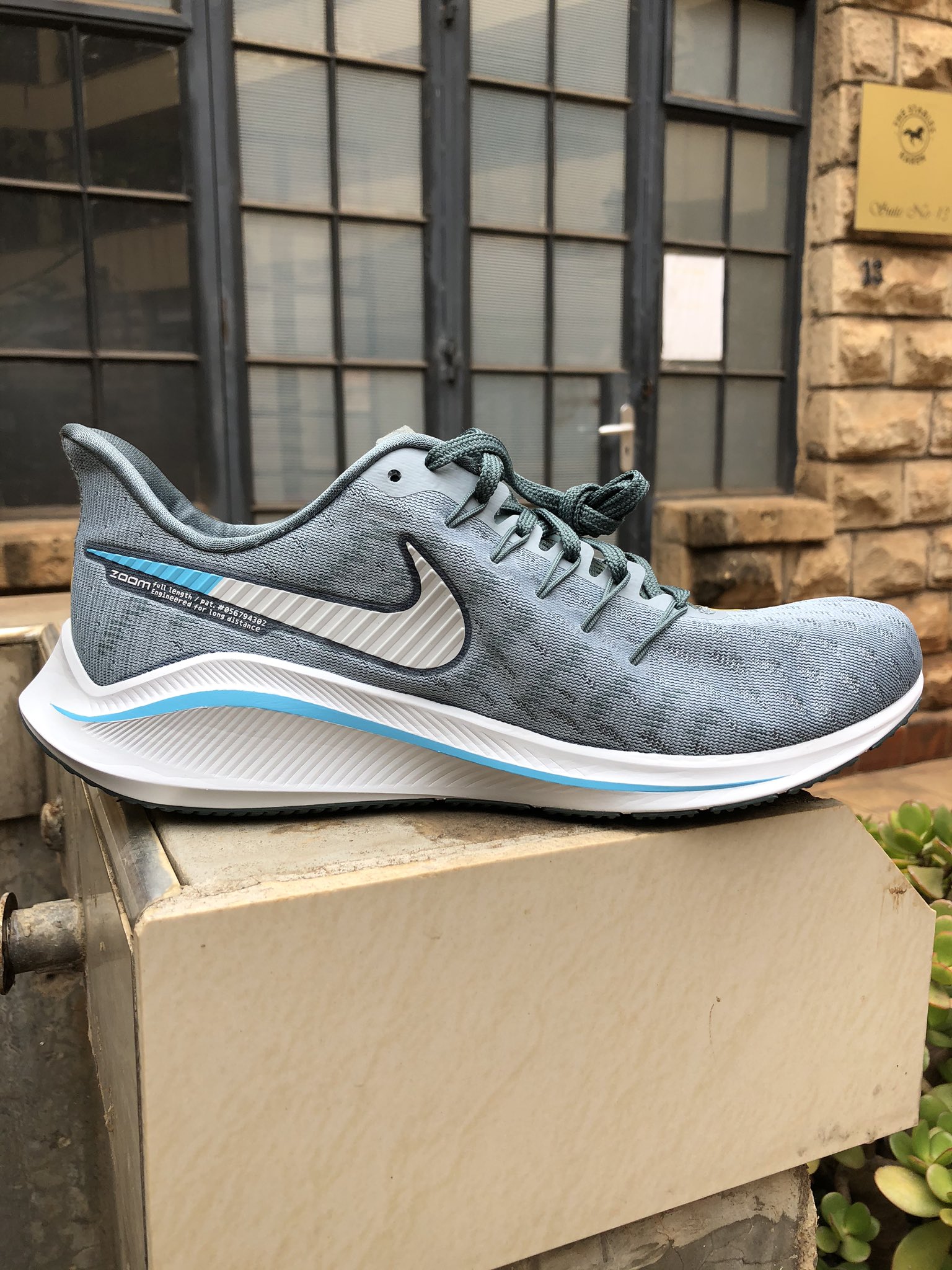 Runners Point on X RESPONSIVE CUSHIONING AT IT S BEST Nike Zoom Vomero 14 features responsive cushioning to the next level A full length cushioning unit works with Nike React technology to deliver