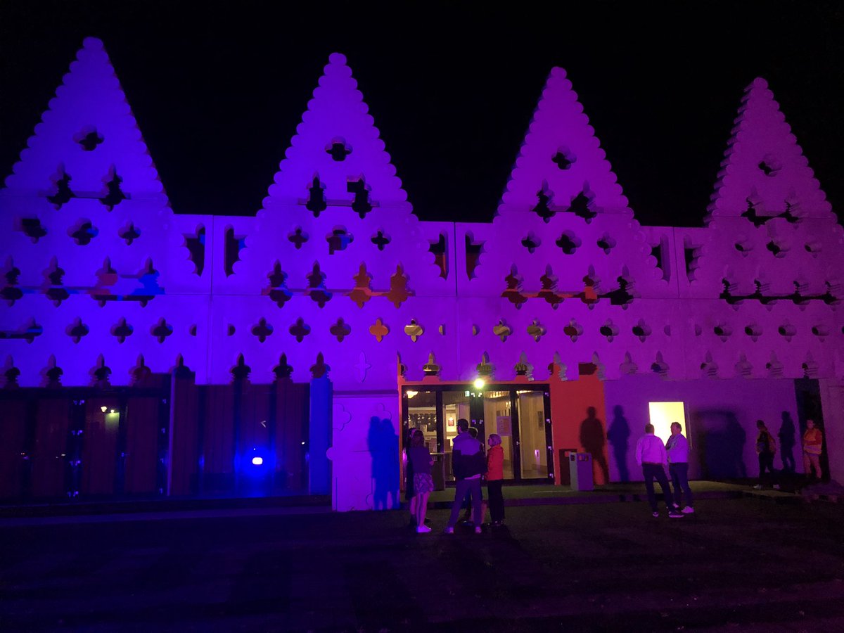 PMVDWIEL's tweet photo. #Culturale: opening culturele seizoen @PodiumBoxtel #BELL. In teken warm welkom #Esch @Boxtel. Prachtige optredens Essche band #SAAB en Boxtelse band @vanBakkus. @PodiumBoxtel uniek efficiënt concept bij #StLucas met professionele en amateur-voorstellingen voor eigen inwoners. https://t.co/tx3AAnCgbA