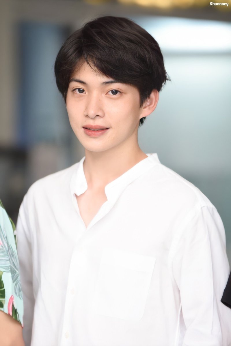 n_xruby's tweet photo. เพราะบรรยากาศมันเป็นใจ
เพราะบรรยากาศมันดีอย่างนี้ ... 🍃🍃
@Tai_tnp #taithanaphat
#บทเพื่อนบทเพลง
#1dayshowday1
📸: คุณตั๊ก(แฟน) อนว https://t.co/yRgRgWtoS5