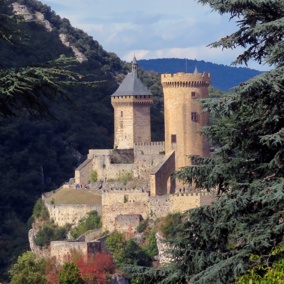 #chateaudefoix #foixtourisme #ariegepyrenees