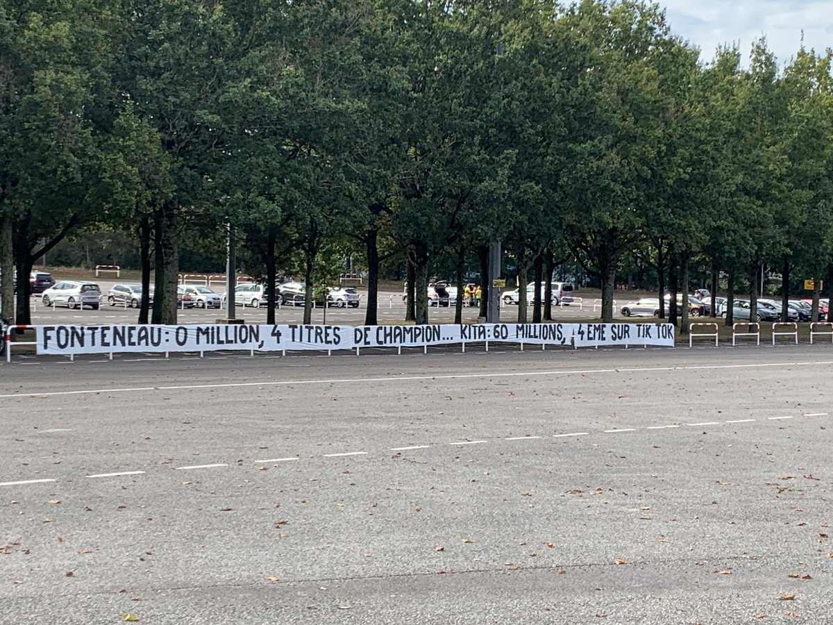 Vous avez deux messages #FCNAASSE