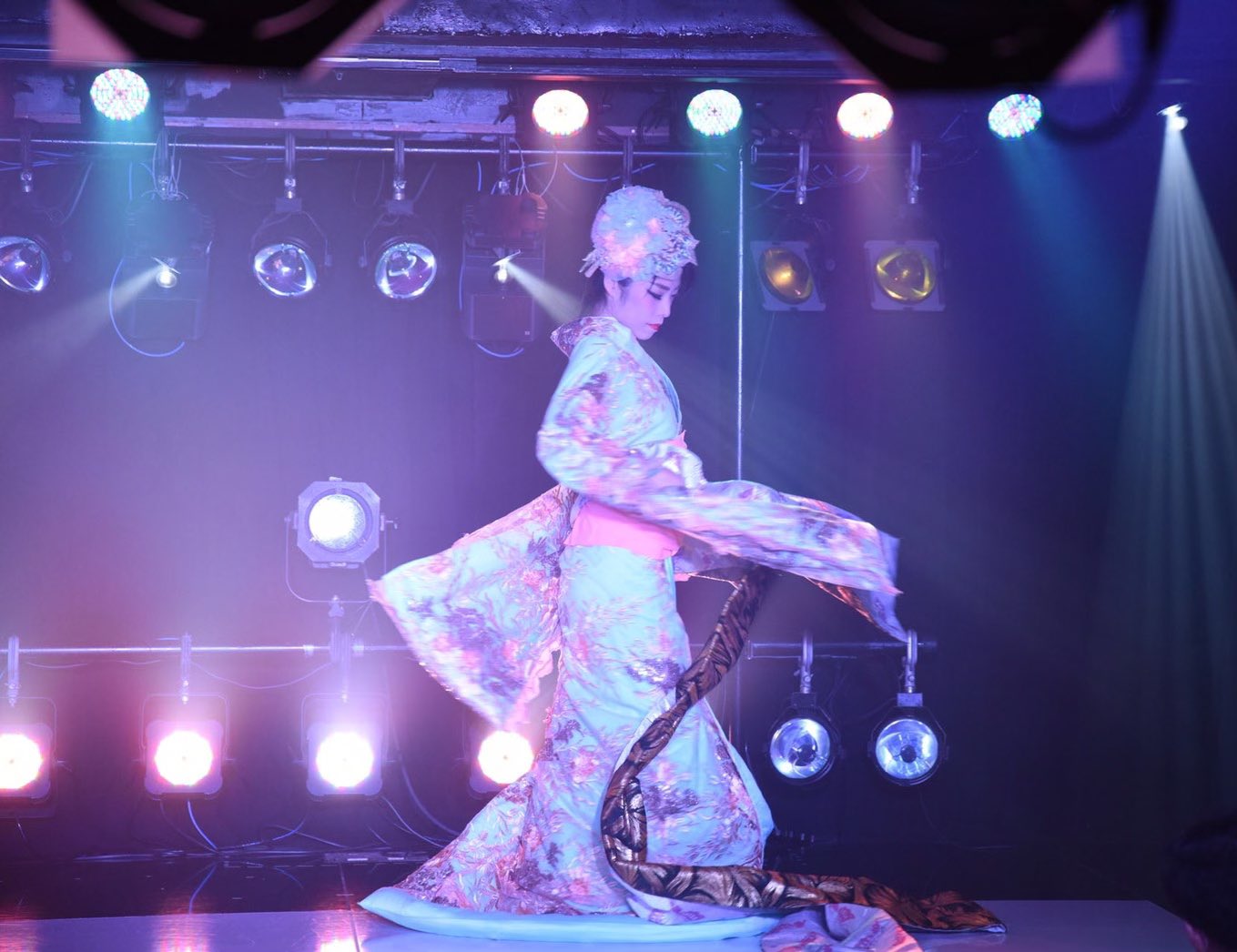 友坂麗 on Twitter: 