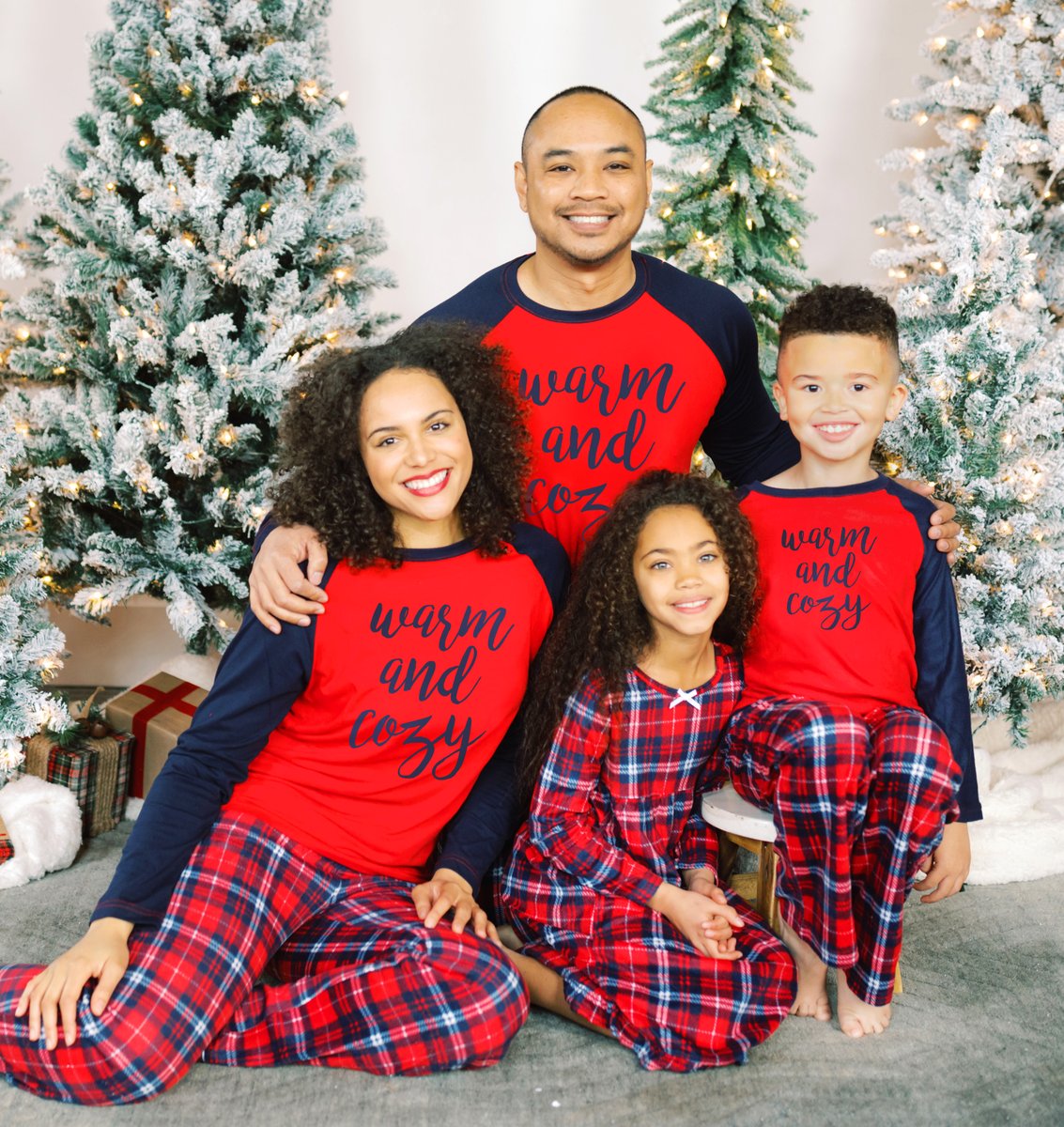 Sleepyheads01's tweet image. Who is ready for some warm and cozy family matching pjs? 🤗 Our 20% off family matching sale is ENDING SOON! Shop our new styles now! Use code: FAMILY20 at checkout! Sale ends 9/22 -bit.ly/2lPUGnF
*
*
*
#FamilyMatchingPajamas #FamilyPajamas 
#Sleepyheads #SleepytimePjs