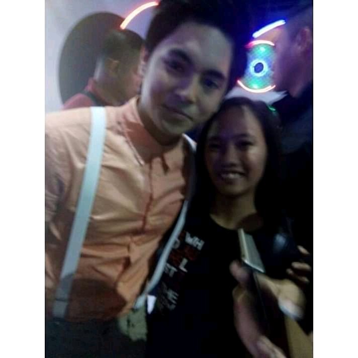 Miguelingka's tweet photo. ALL STAR VIDEOKE TAPIIIIING!!!

MiguelTurns TwentyTwo https://t.co/nkKROqwTKA