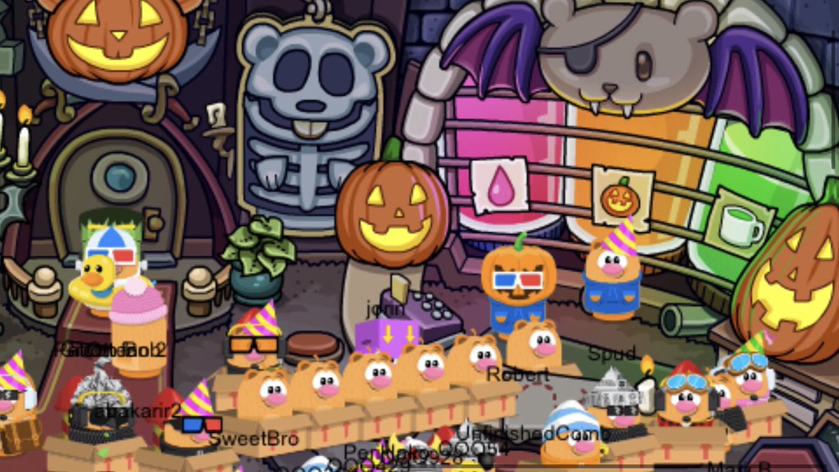 SpudderBC's tweet image. Halloween season is upon us! Here are some of many Pictures taken from last years party (my overall favourite) milestones were hit and memories were made! Let’s go #Halloween2020 🎃🎃 @rocketsnail @BoxCrittersLive
