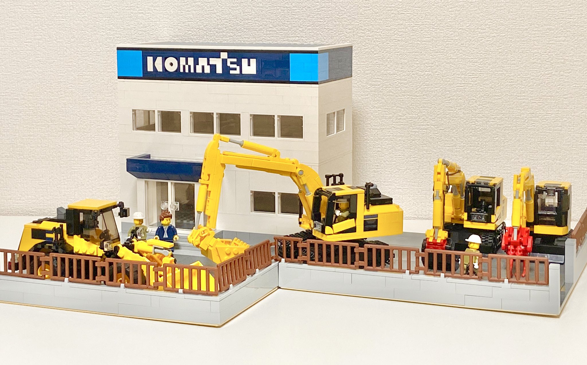 KOMATSUのレゴ Amazon.com: First Gear Komatsu: Building Block Set Wheel