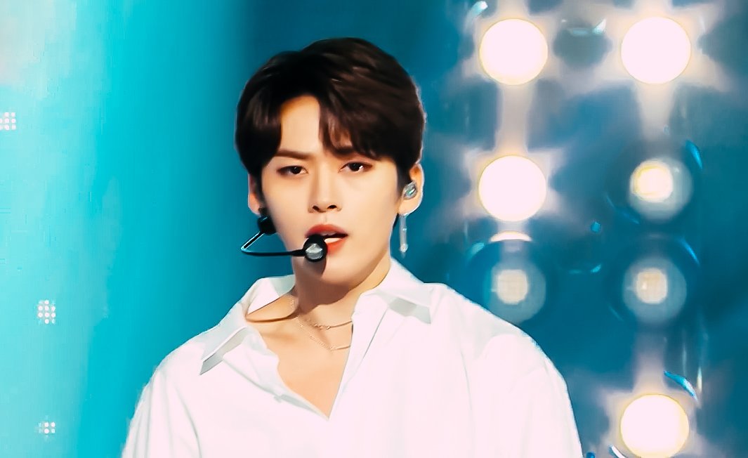 ☆ #StrayKids #LeeKnow #리노